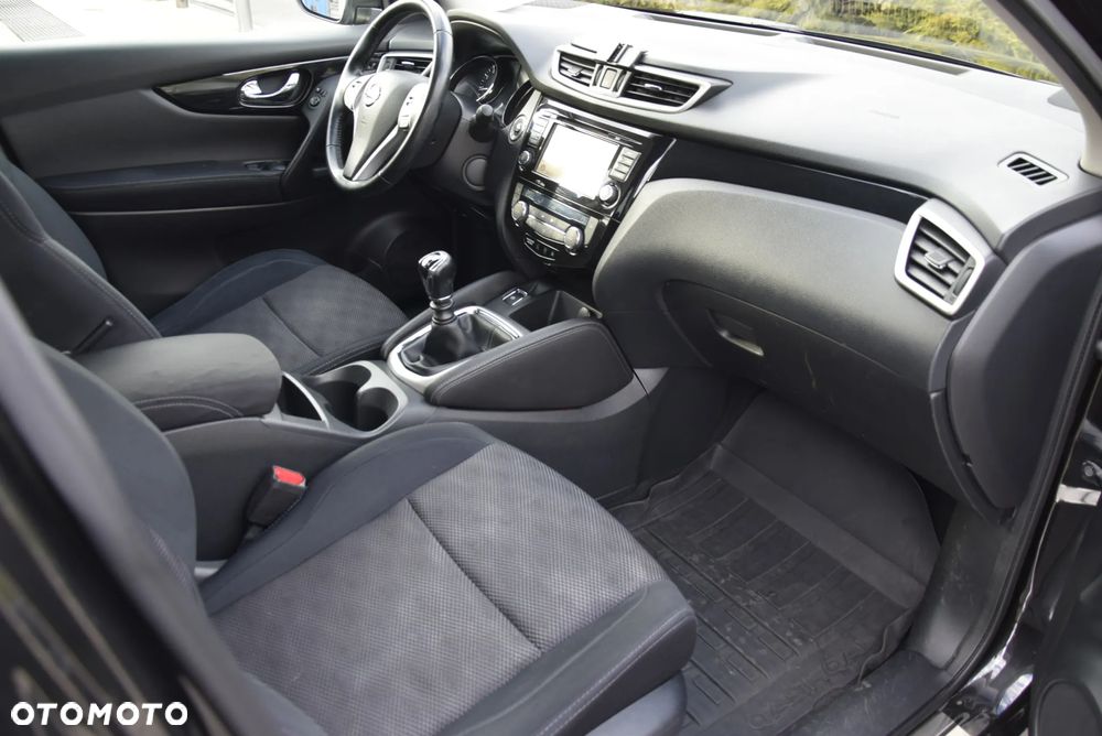 Nissan Qashqai 1.2 DIG-T Tekna EU6 - 19