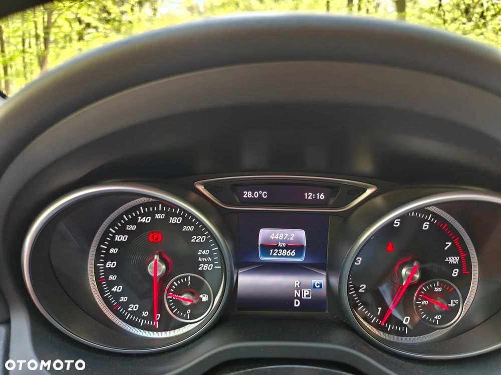 Mercedes-Benz CLA - 30