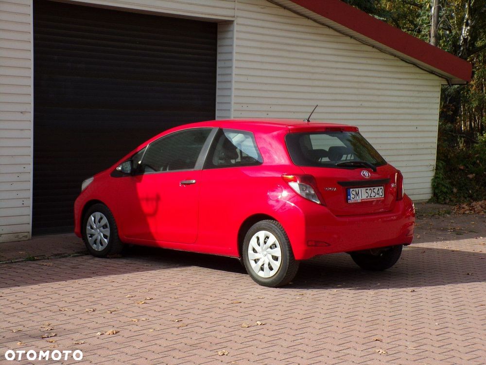 Toyota Yaris - 10