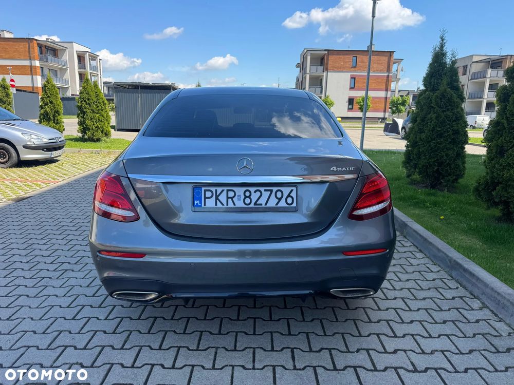 Mercedes-Benz Klasa E - 17