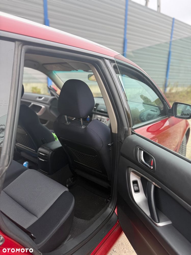 Subaru Legacy 2.0i AT - 17