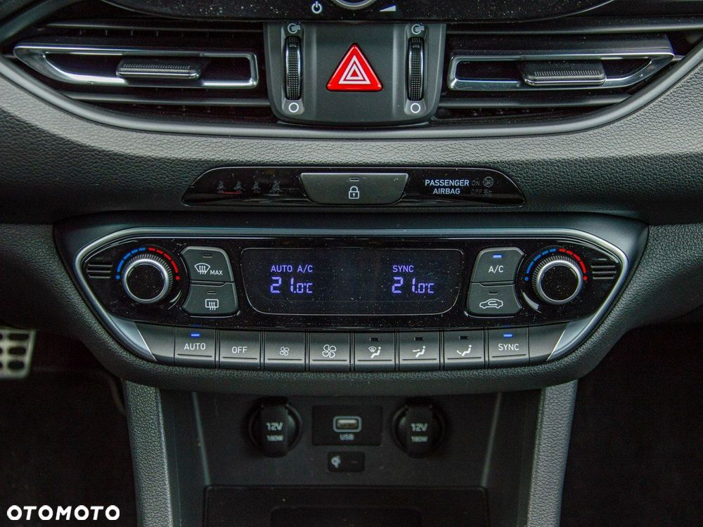 Hyundai i30 - 25