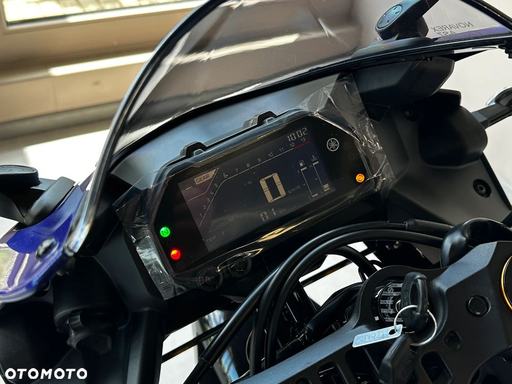 Yamaha R3 - 10
