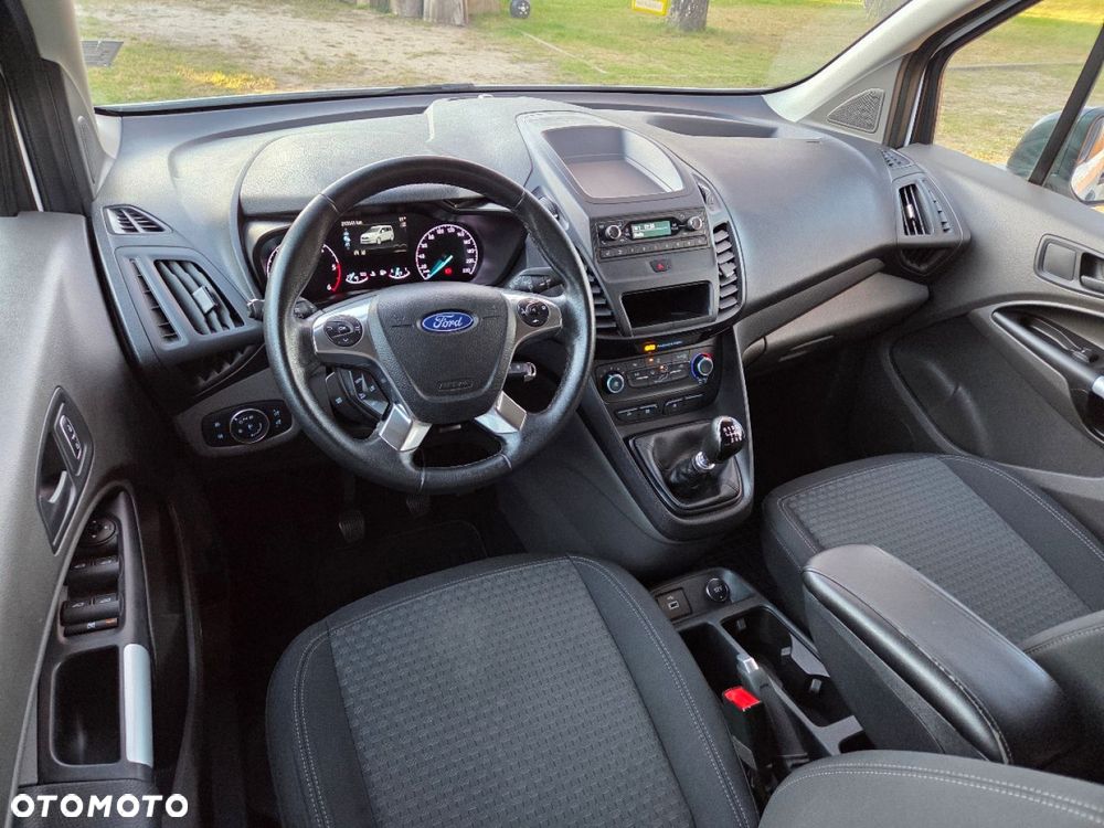 Ford Transit Connect - 12