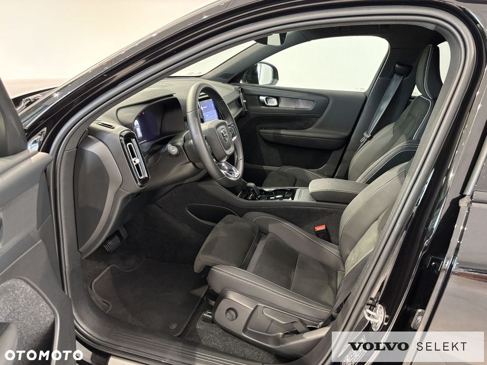 Volvo XC 40 - 22