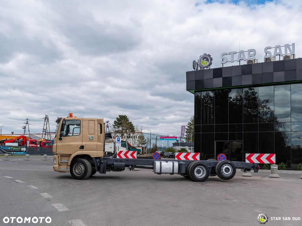 DAF CF370 6x2 podwozie rama do zabudowy - 11