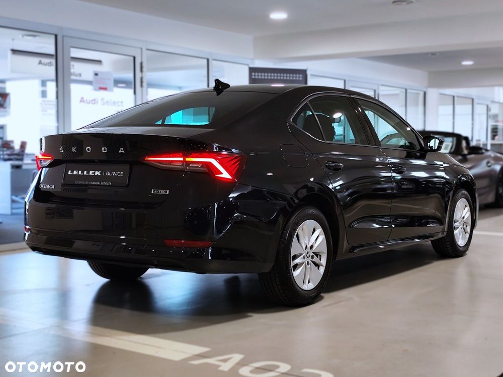 Skoda Octavia - 5