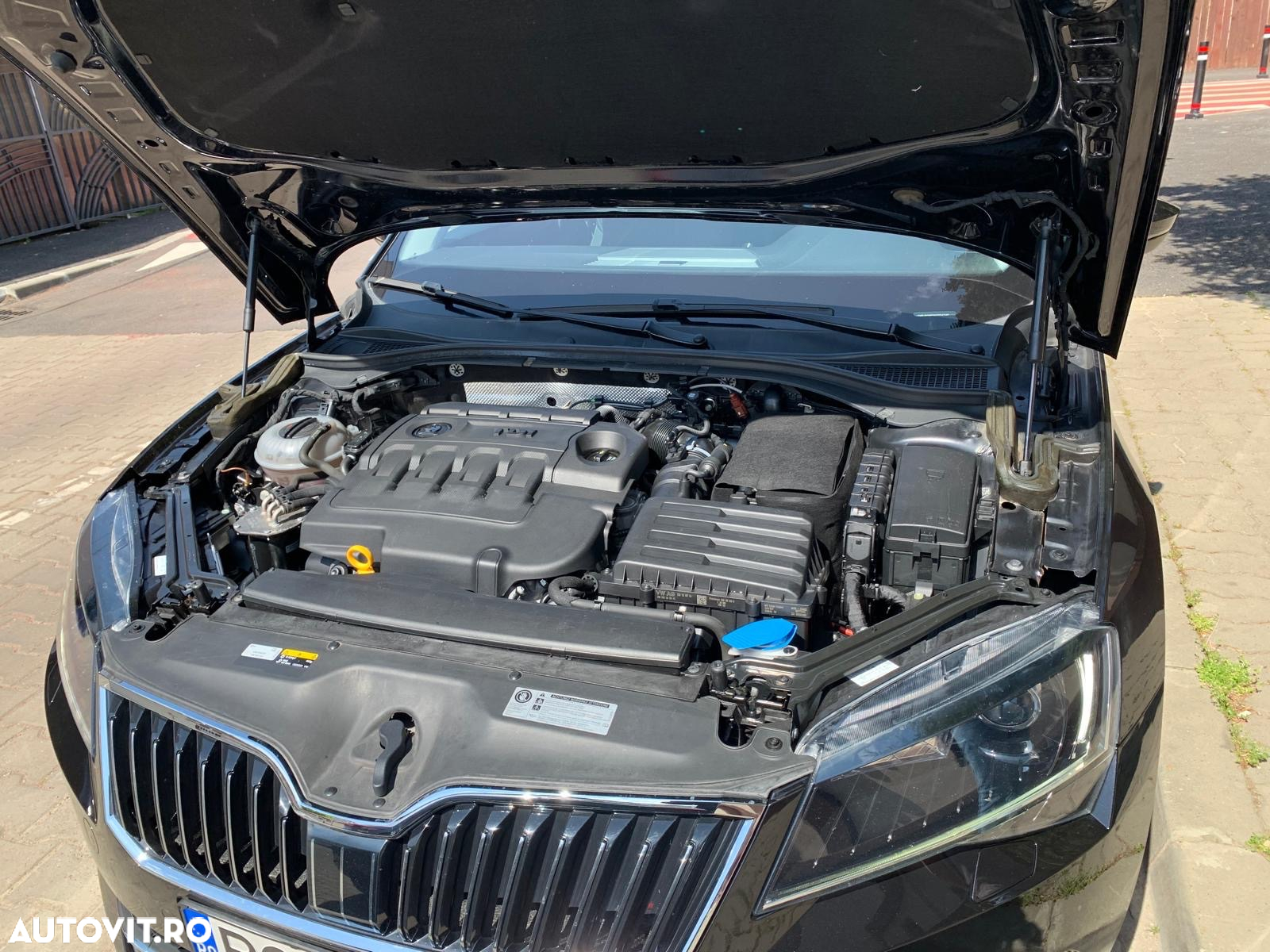Skoda Superb 2.0 TDI DSG Ambition - 8