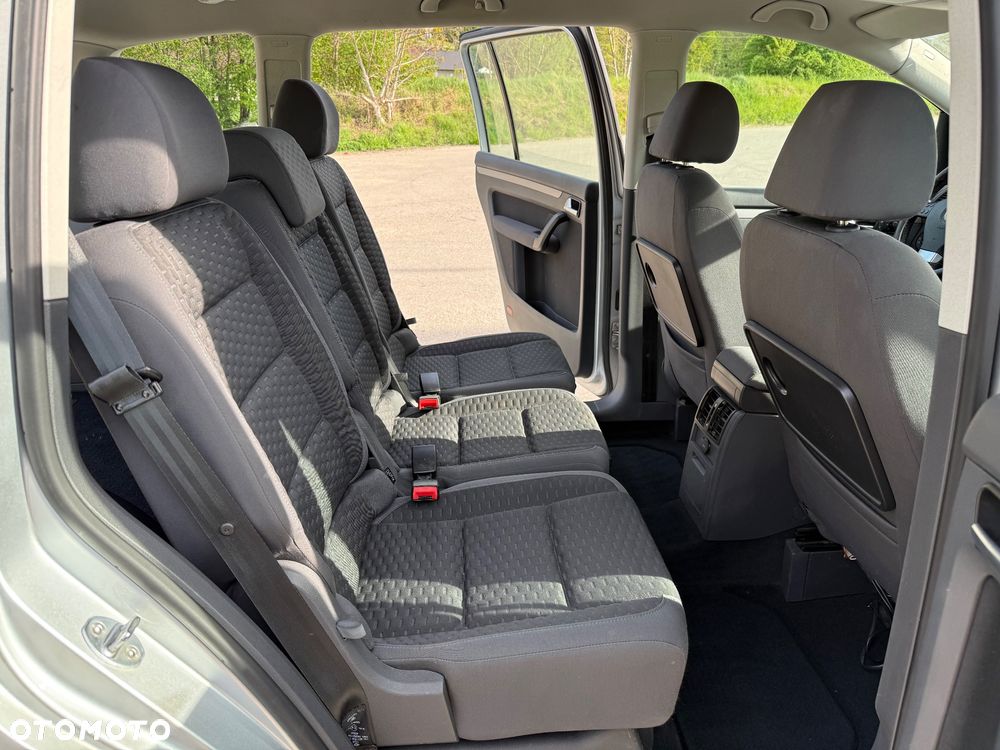 Volkswagen Touran 2.0 TDI Trendline - 12