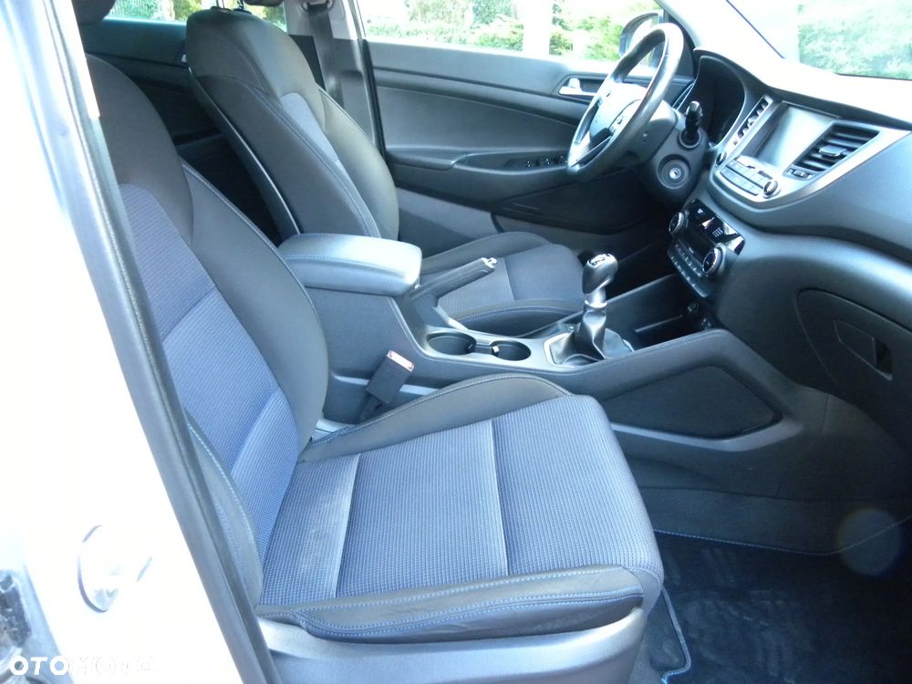Hyundai Tucson blue 1.6 GDi 2WD Intro Edition - 19