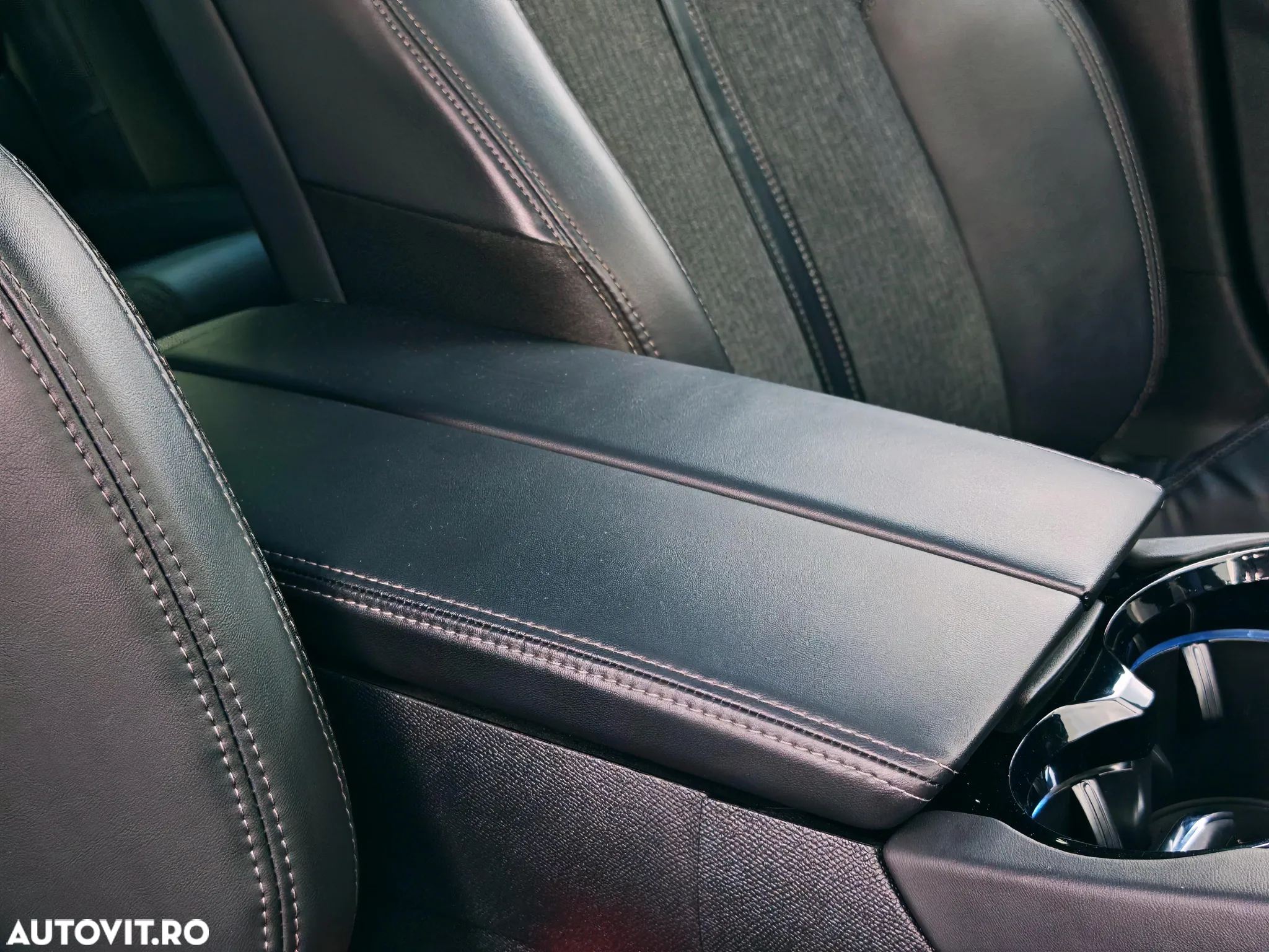 Peugeot 508 BlueHDi 130 EAT8 Allure - 27
