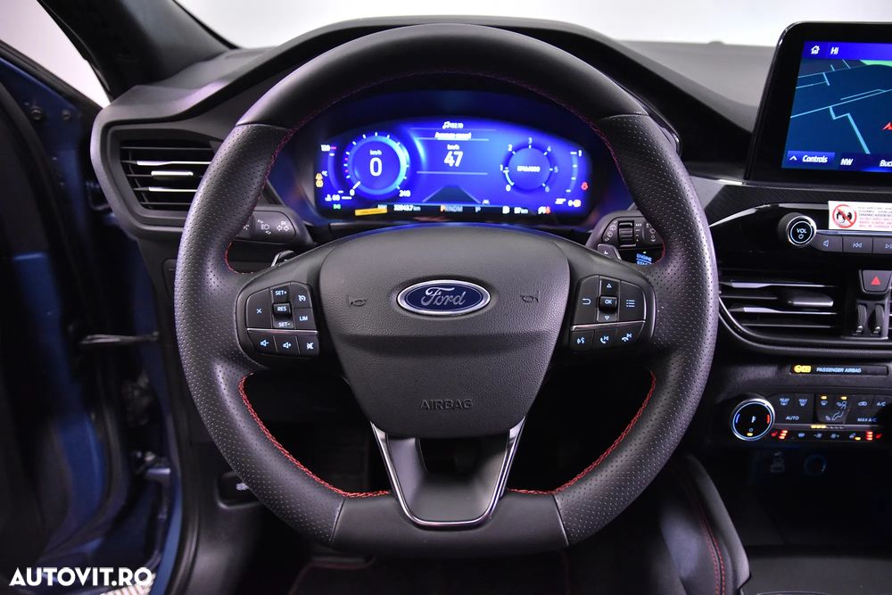 Ford Kuga 2.0 TDCi 2x4 Aut. ST-Line - 17