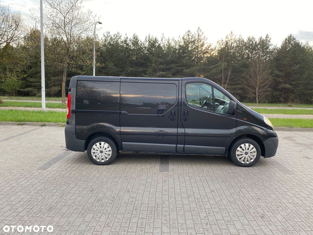 Opel Vivaro - 4