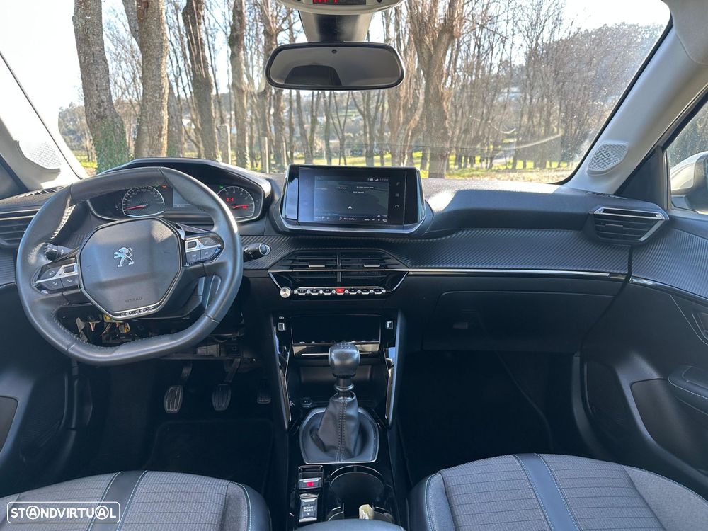 Peugeot 208 1.2 PureTech Allure - 15