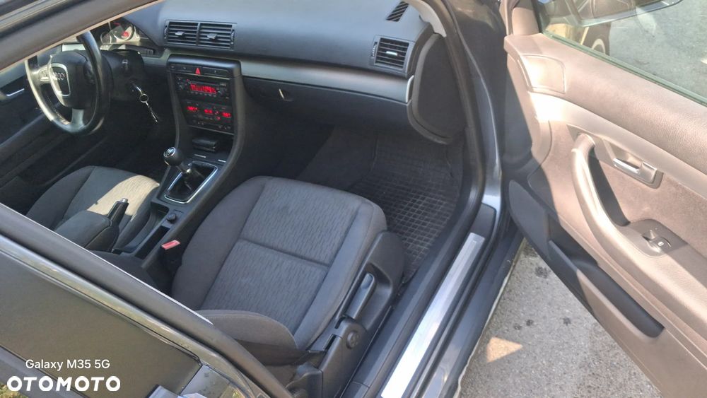 Audi A4 Avant - 13