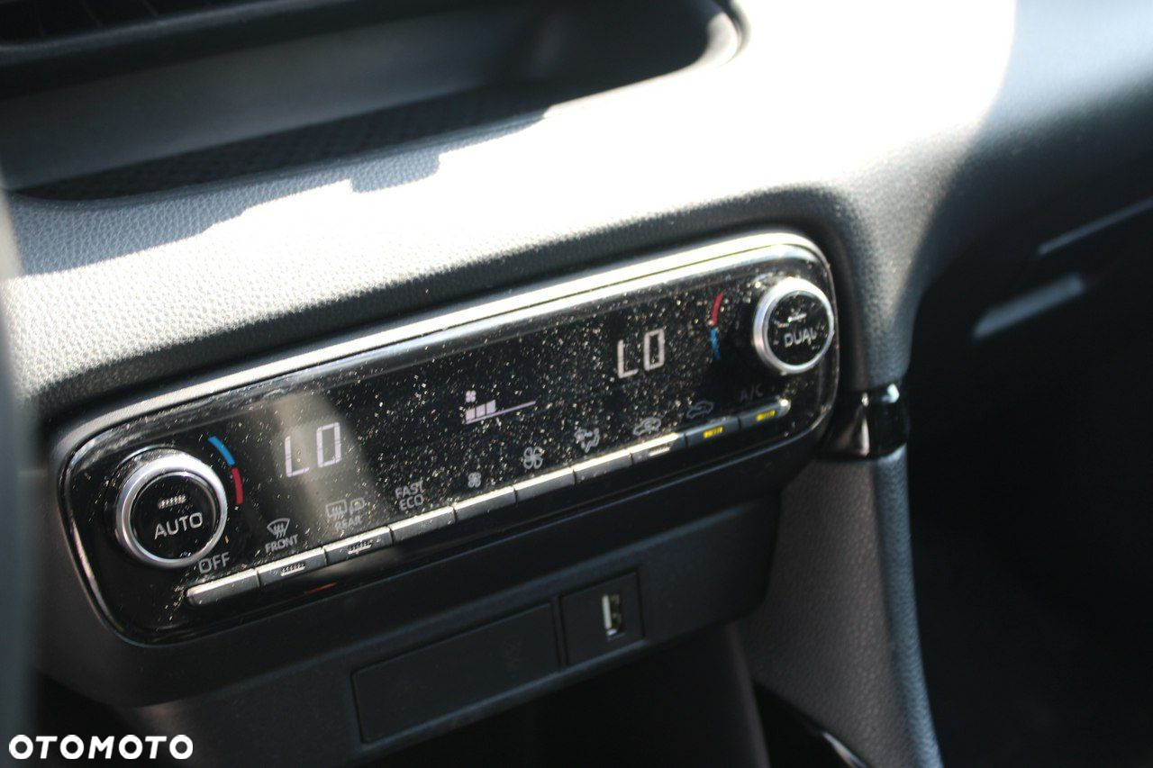 Toyota Yaris - 18