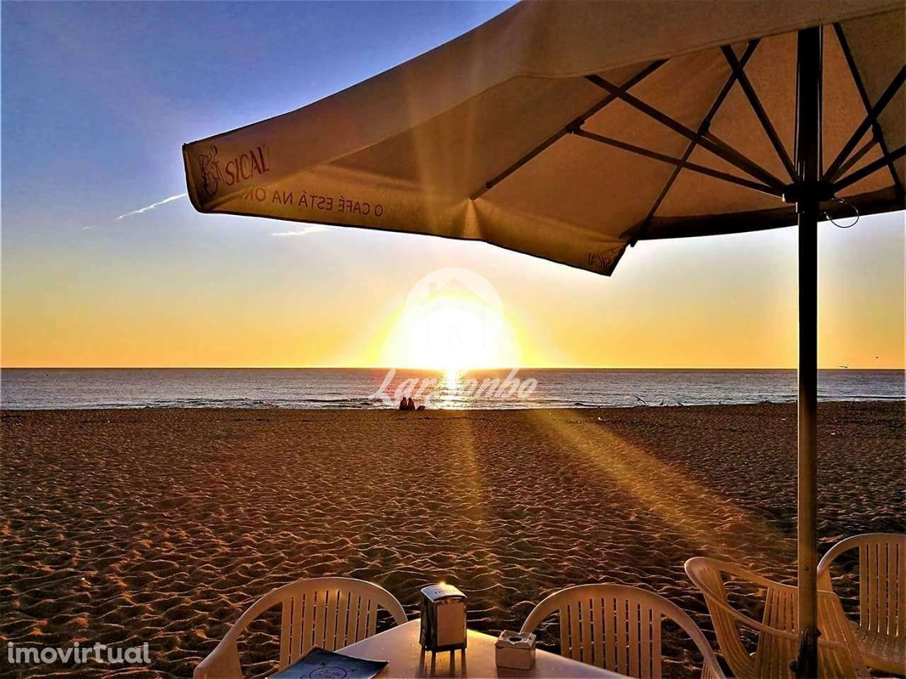Moradia Bifamiliar T4+T3 a 800m da praia da Estela | Póvoa de Varzim - Grande imagem: 2/23