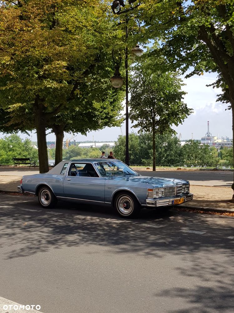 Chrysler Le Baron - 8