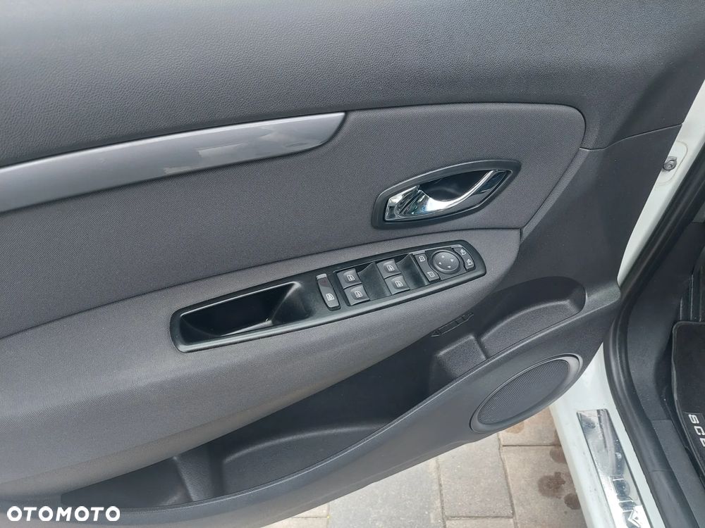 Renault Scenic 1.5 dCi Limited EDC - 14