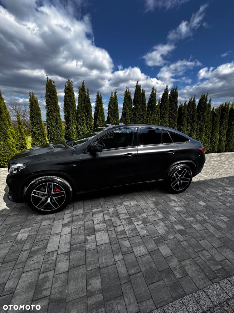 Mercedes-Benz GLE AMG Coupe 43 4-Matic - 2