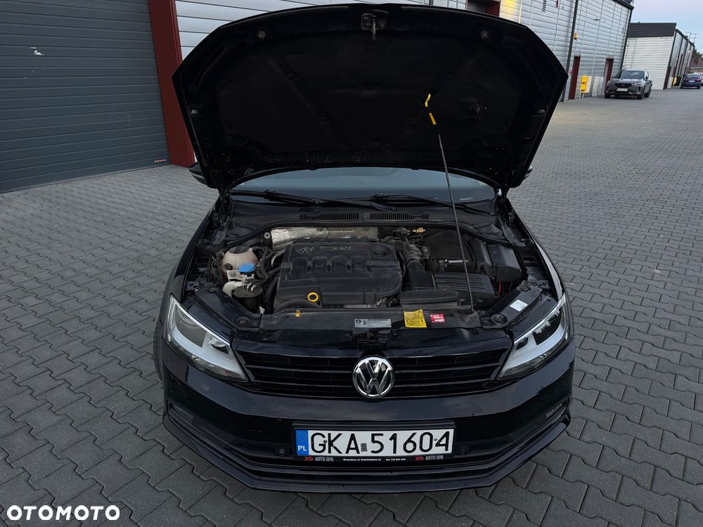 Volkswagen Jetta 2.0 TDI DPF BMT Trendline - 13