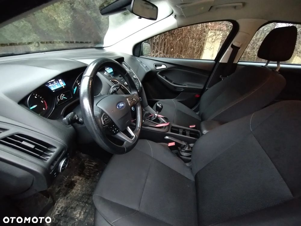 Ford Focus - 8
