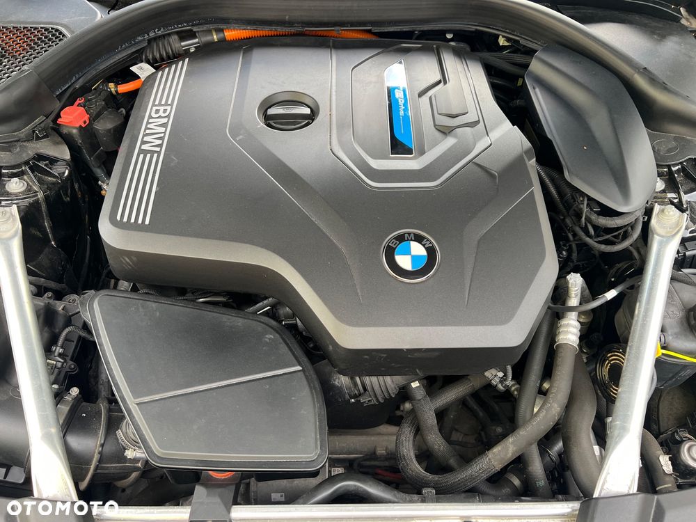 BMW Seria 5 530e xDrive - 40