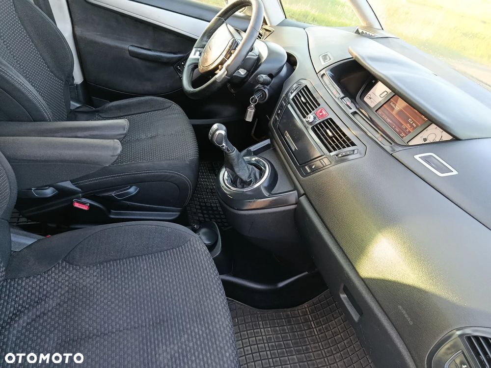 Citroën C4 Picasso 1.6 HDi Impress - 9