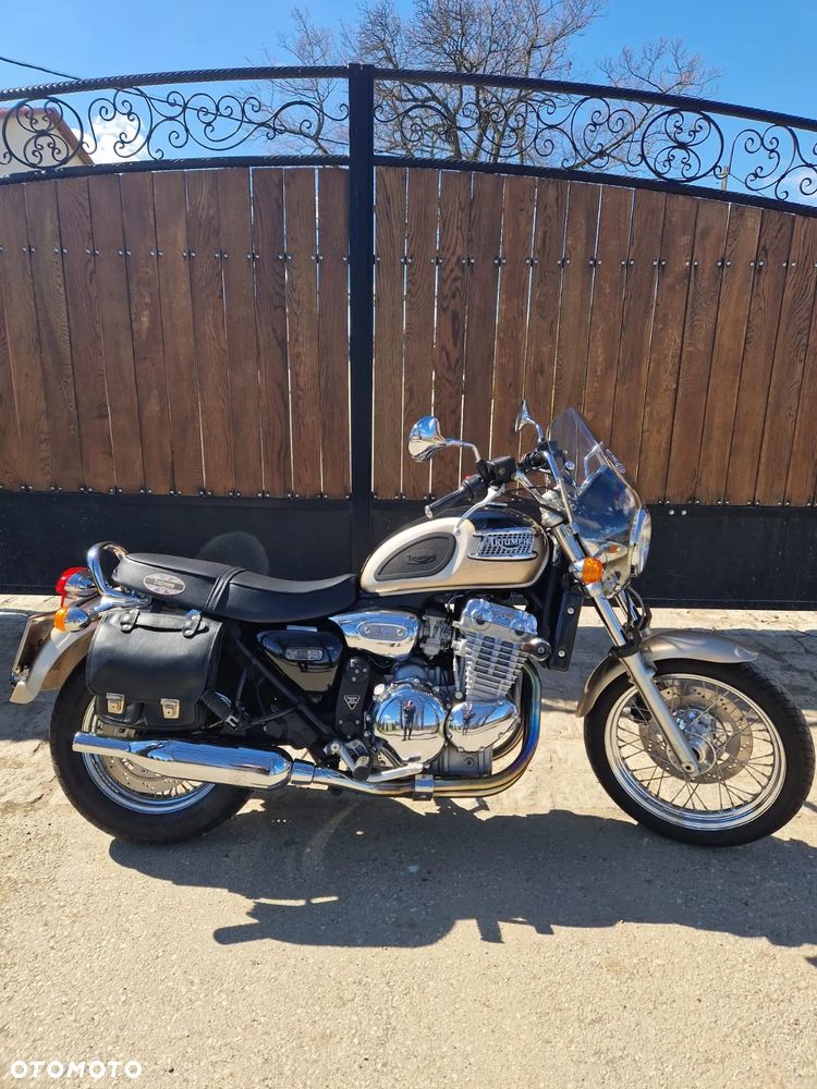 Triumph Thunderbird - 1