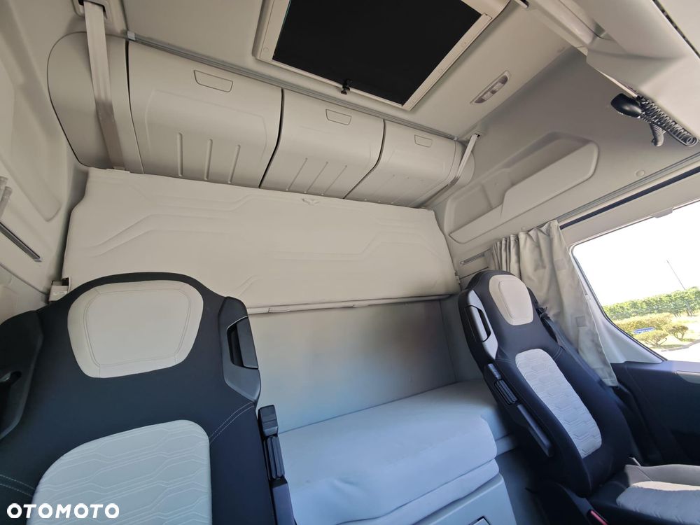 Ford F MAX - 14