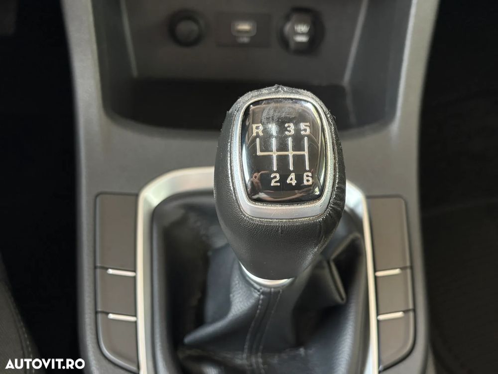 Hyundai i30 1.5 110CP M/T Comfort - 19