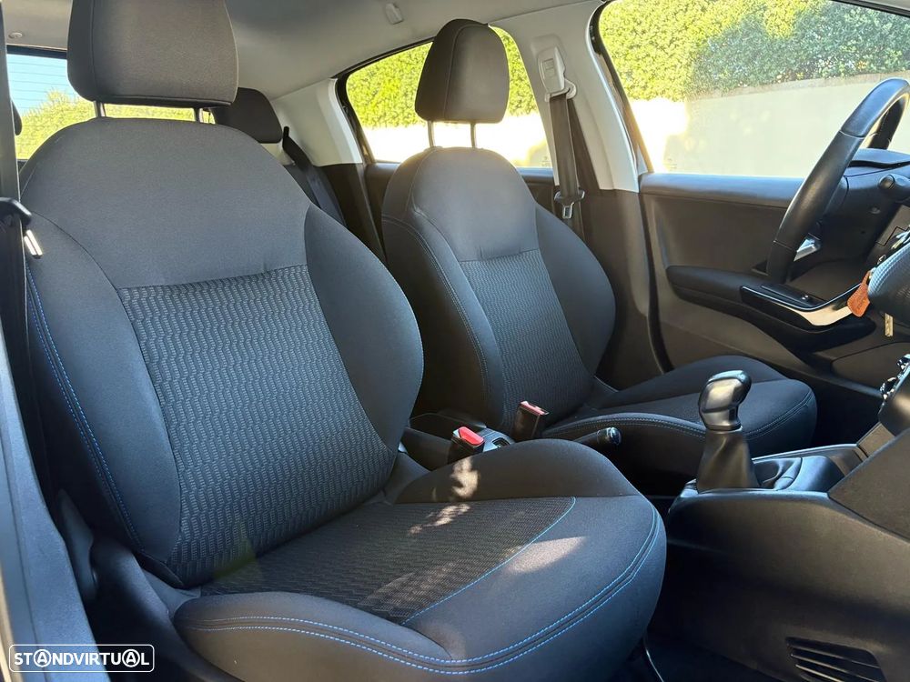 Peugeot 208 1.2 PureTech Style - 7