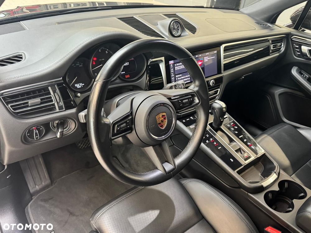 Porsche Macan Standard - 11