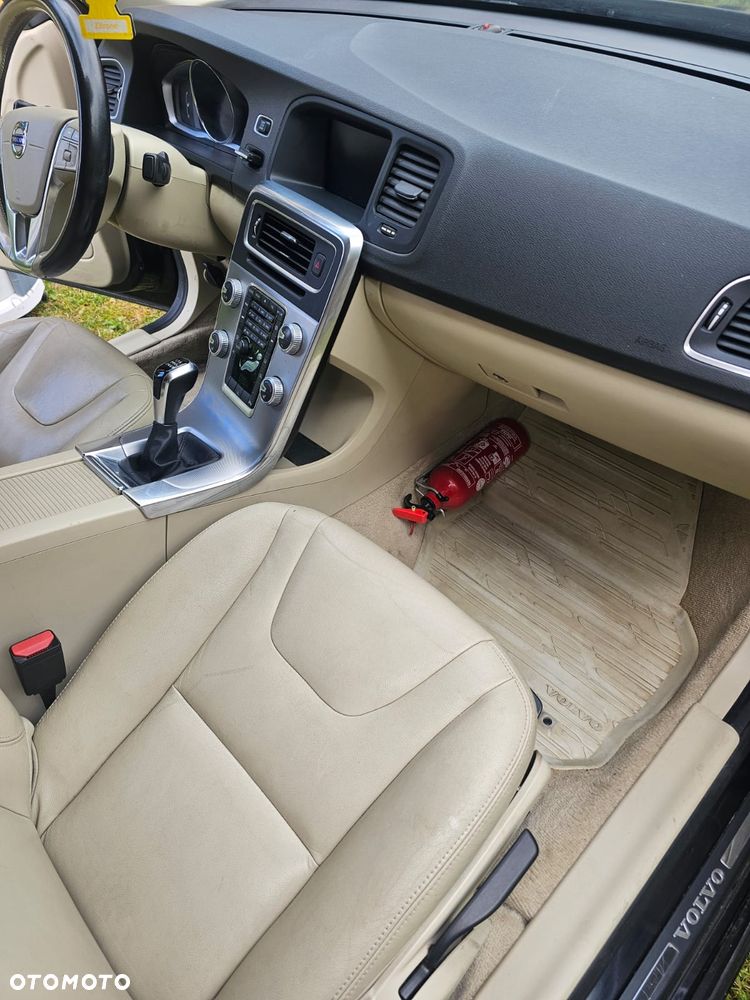 Volvo S60 D2 - 3
