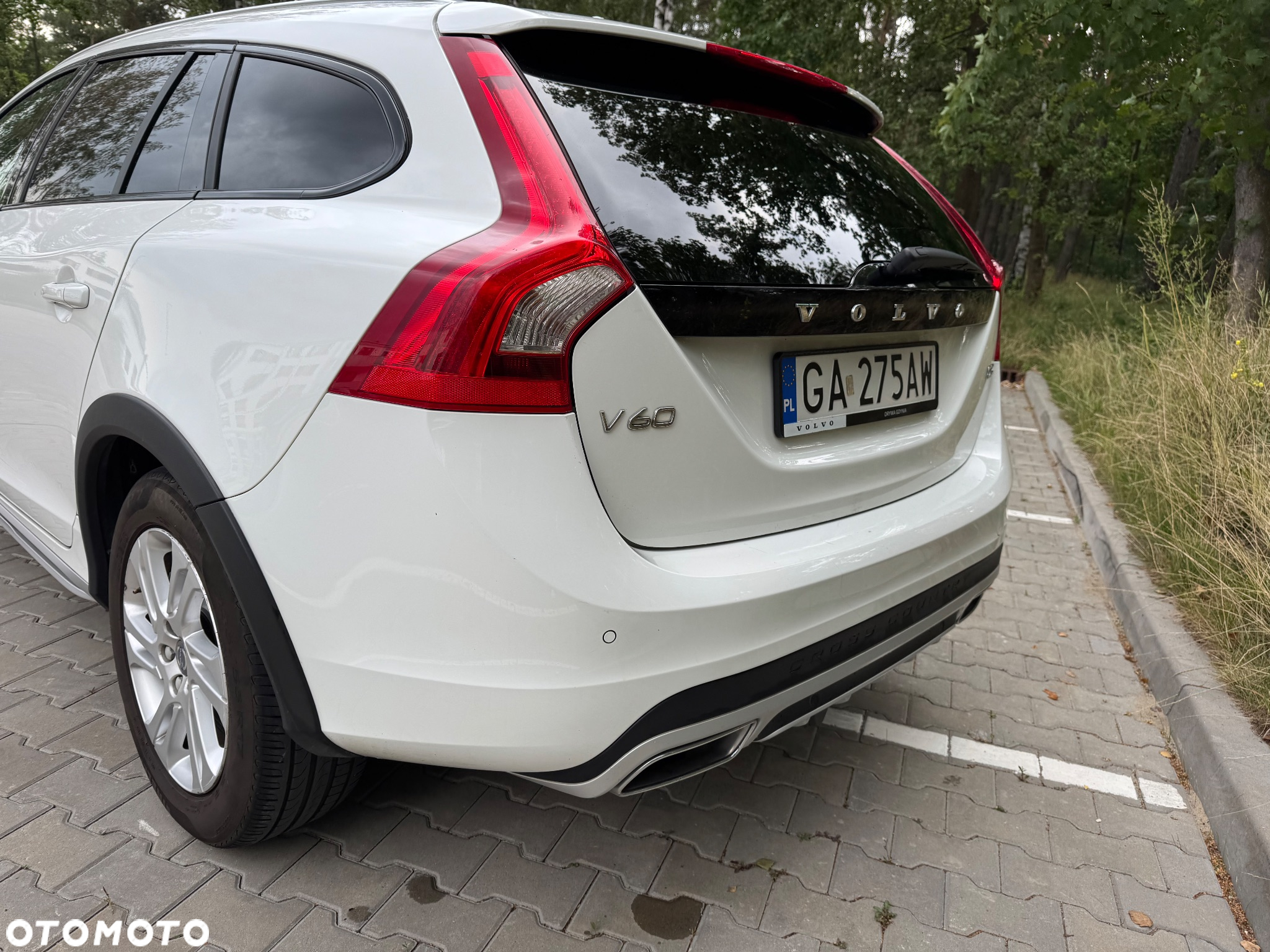 Volvo V60 Cross Country D3 Drive-E Summum - 13