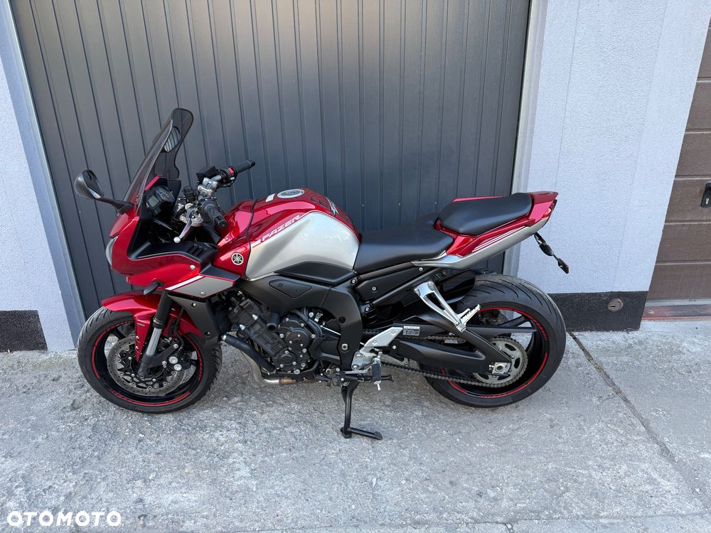 Yamaha FZ - 8