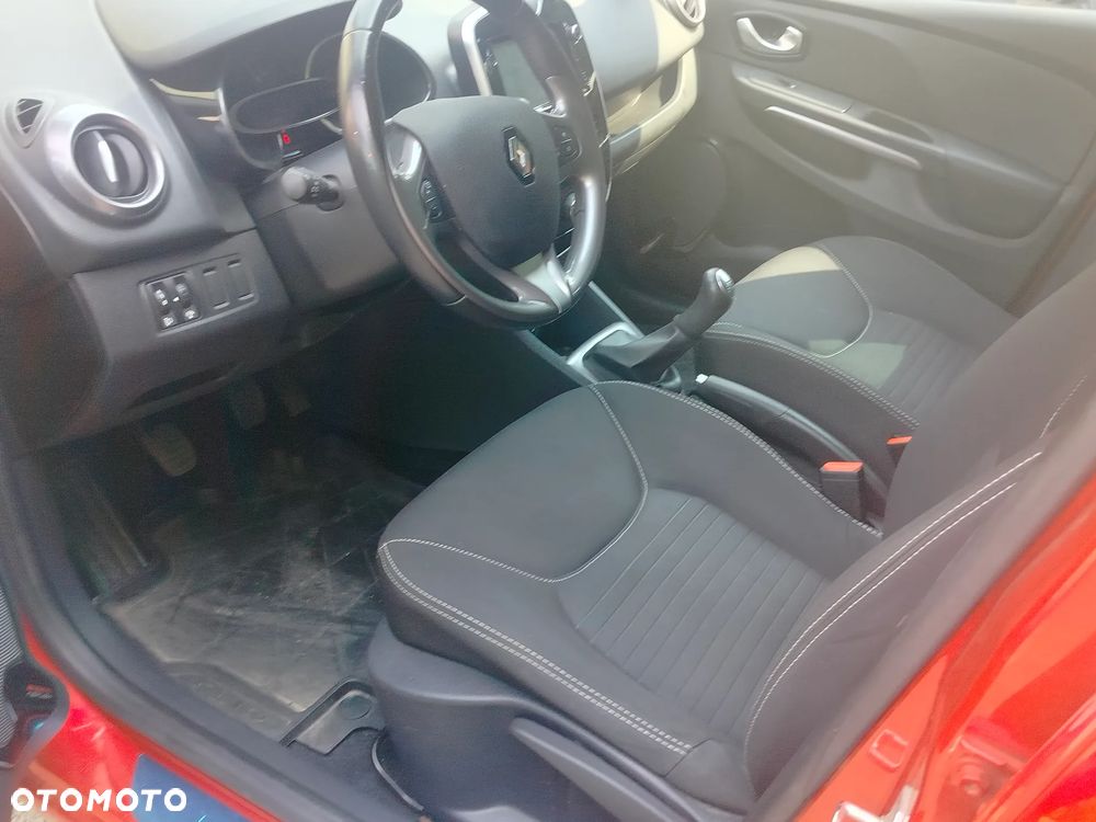 Renault Clio 1.2 16V Limited - 12