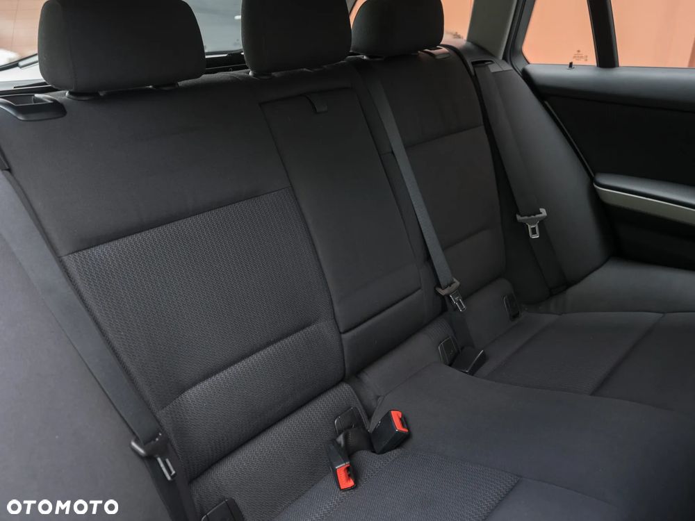 BMW Seria 3 318d DPF Edition Lifestyle - 29
