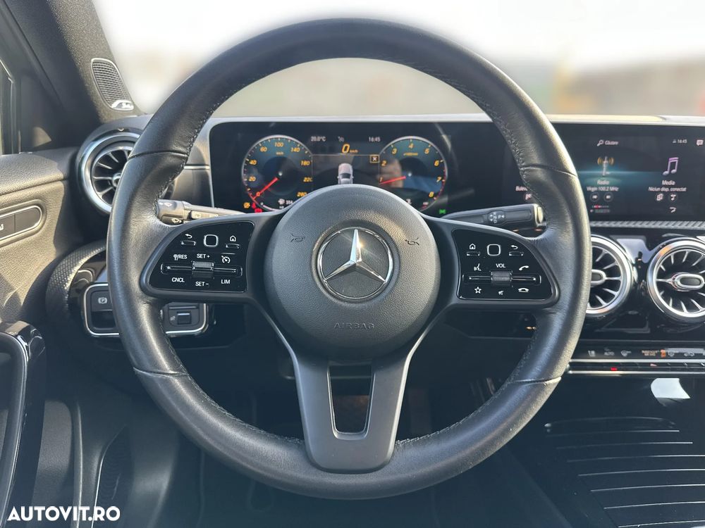 Mercedes-Benz A 200 7G-DCT - 17