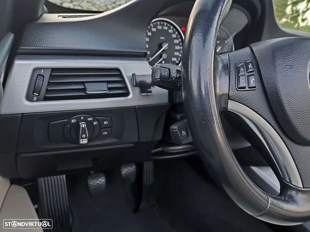 BMW 320 d Cabrio Exclusive - 23