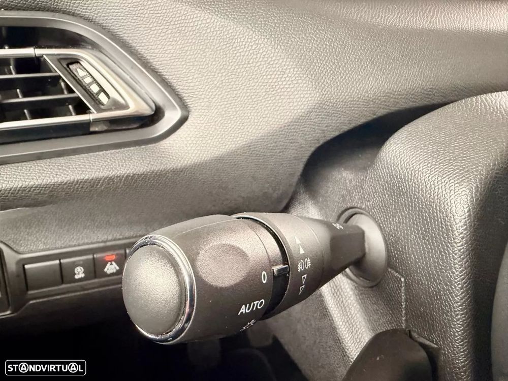 Peugeot 308 130 e-THP Stop & Start Allure - 18