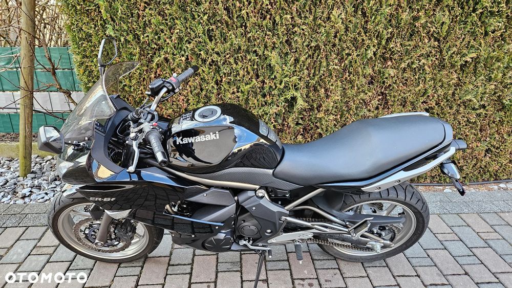 Kawasaki ER - 10