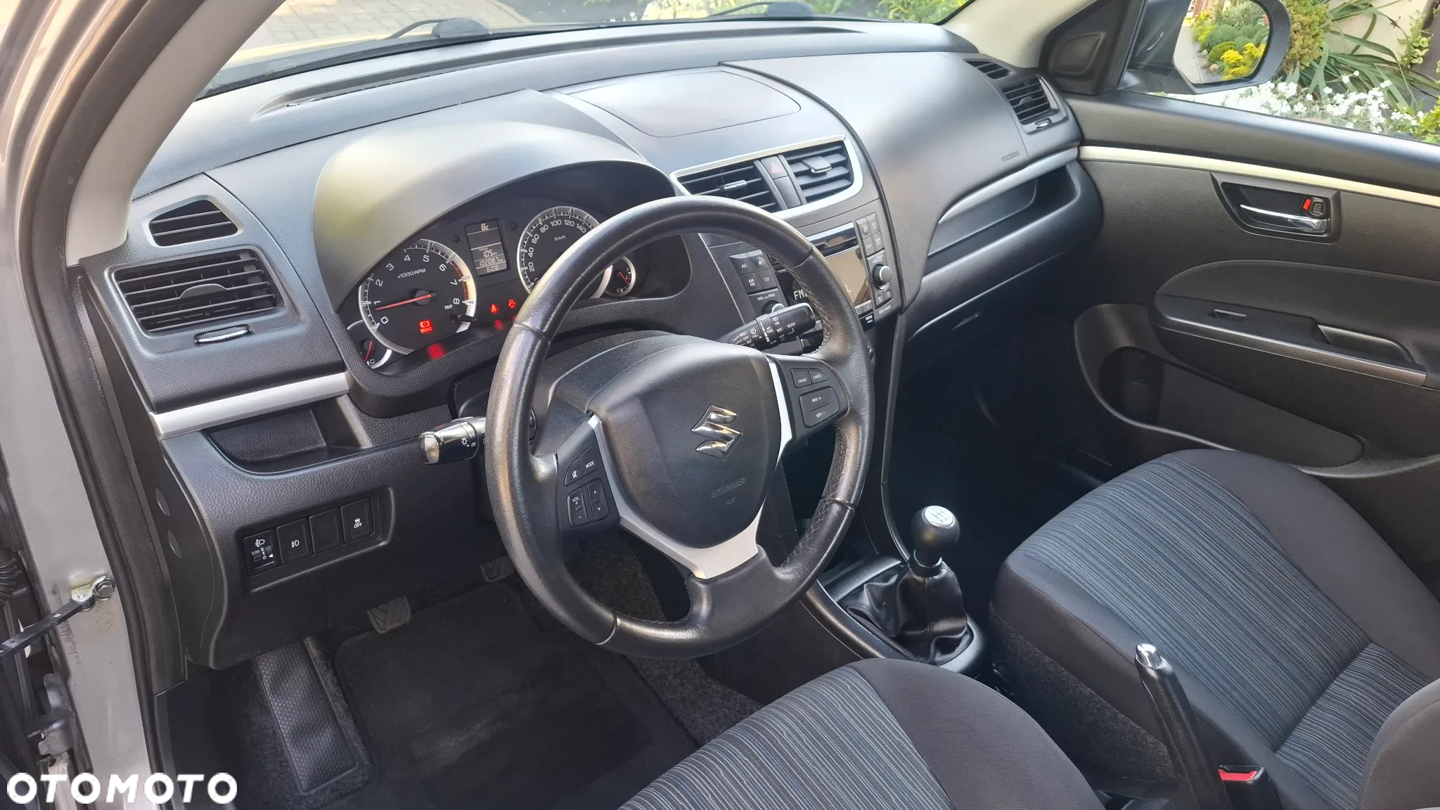 Suzuki Swift 1.2 Dualjet Comfort - 10