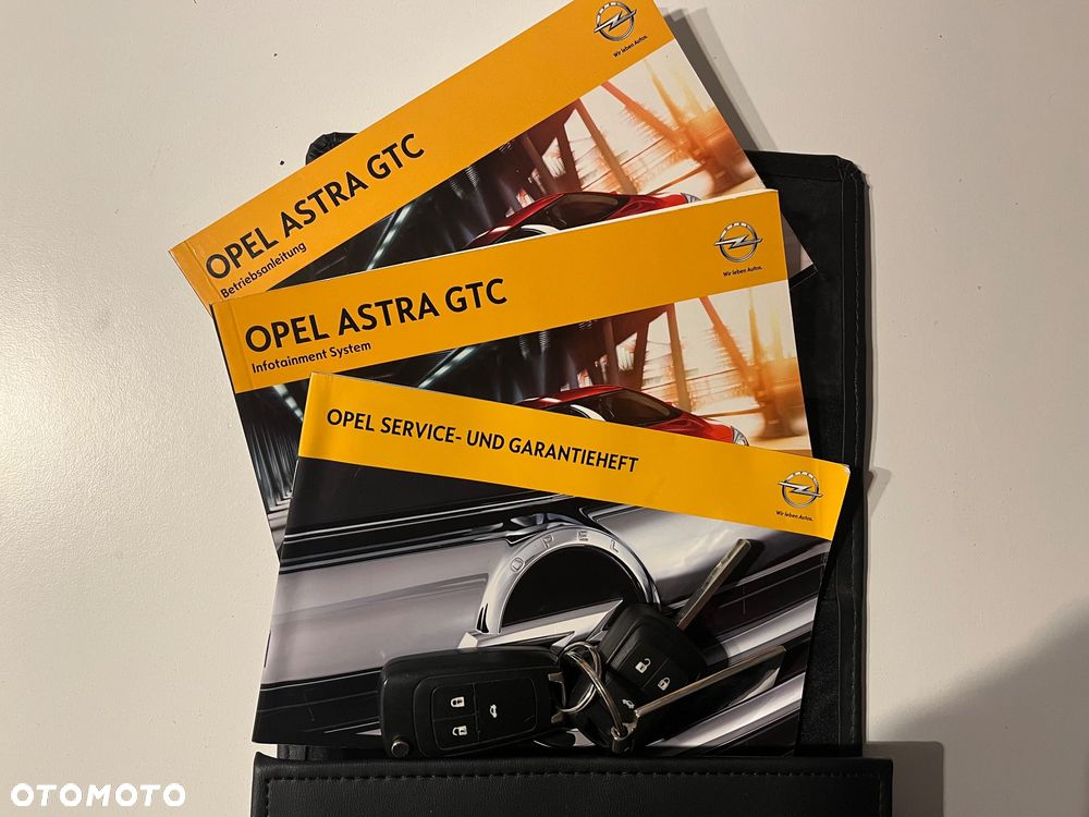 Opel Astra - 11