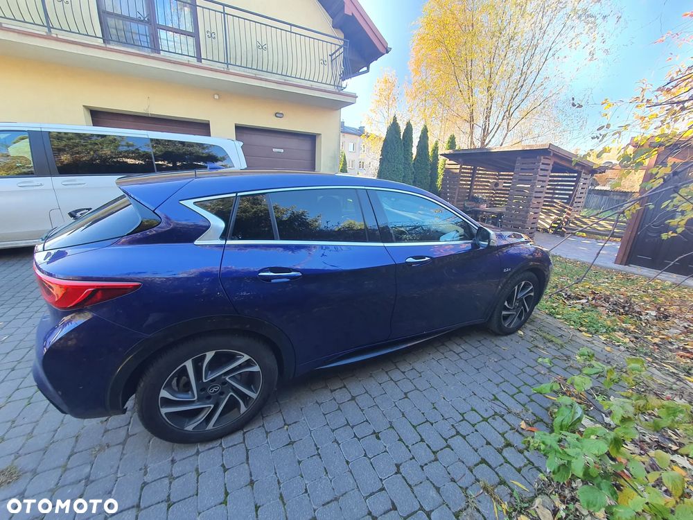 Infiniti Q30 2.2d DCT AWD City Black Edition - 5