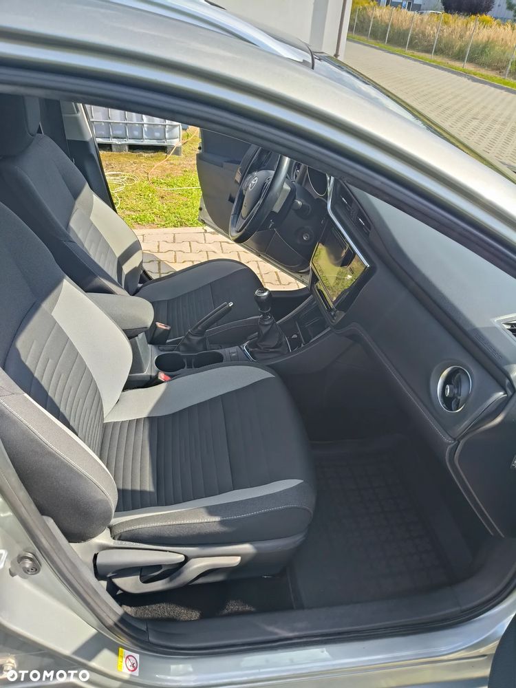 Toyota Auris 1.6 Comfort - 10