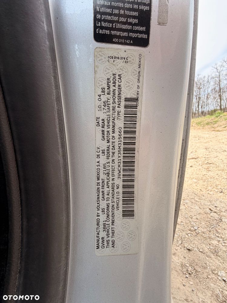 Volkswagen New Beetle 2.0 - 11