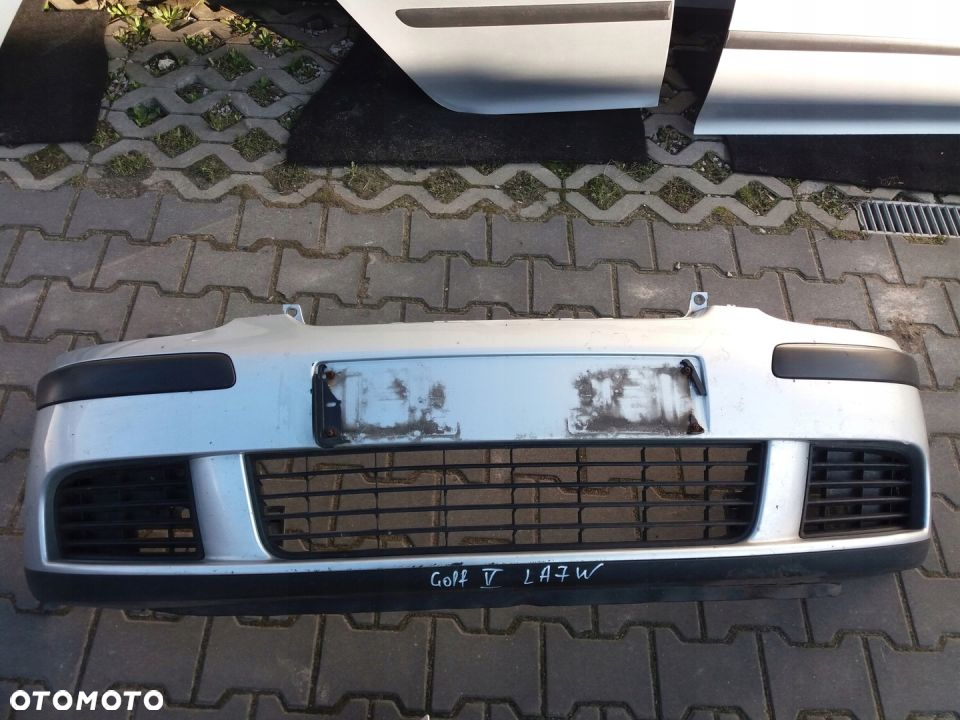 BŁOTNIK PRZÓD PRAWY LEWY GOLF V SREBRNY LA7W HB - 7