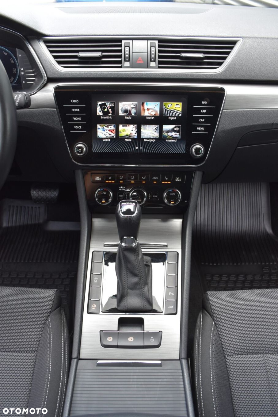 Skoda Superb 2.0 TDI SCR Style DSG - 14