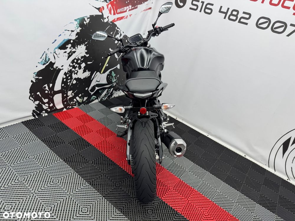 Yamaha MT - 35